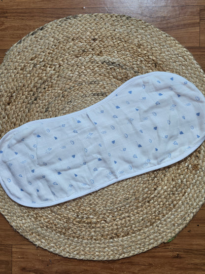 Baby's muslin cotton burp cloth - rocket