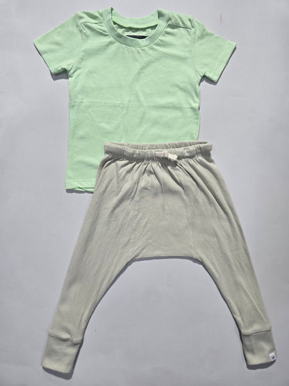 Baby's diaper pant set - green