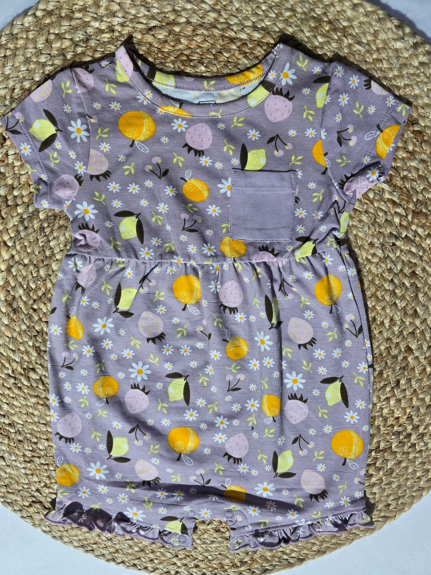 baby's half jumpsuit - peach fruits