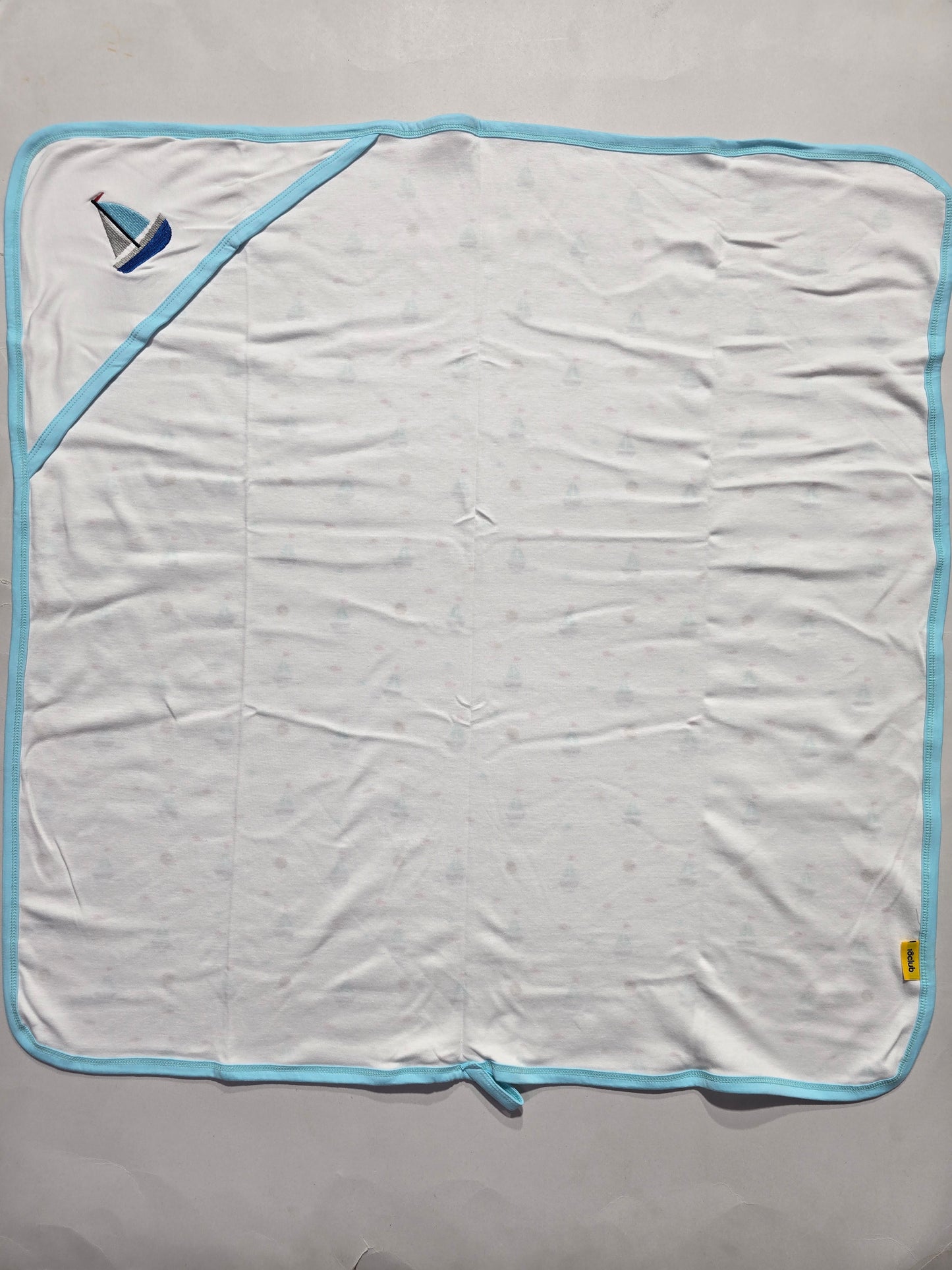 Baby's Hooded blanket - boat