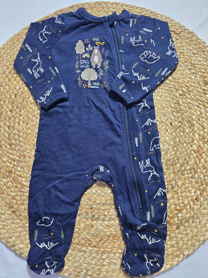 baby's jumpsuit/sleepsuit with shoe - nevy deer (Two way zip)