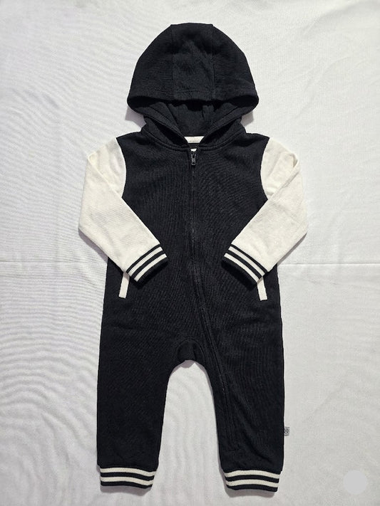 Soft Cotton Baby Sleepsuits & Jumpsuits Black Baby Jumpsuit with Shoe Design