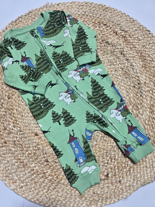 Baby's FS jumpsuit /sleepsuit - green