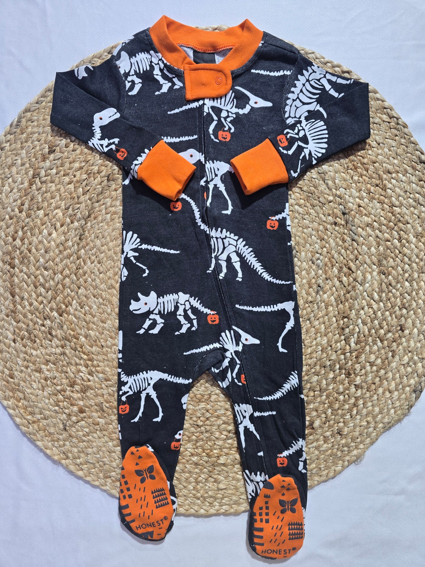 baby's jumpsuit/sleepsuit with shoe - skel dino