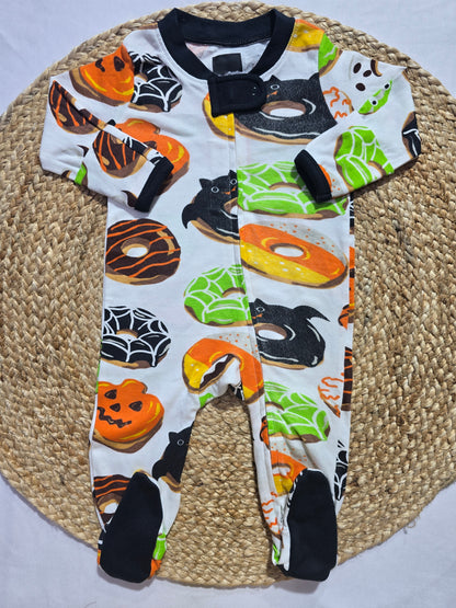 baby's jumpsuit/sleepsuit with shoe - donuts