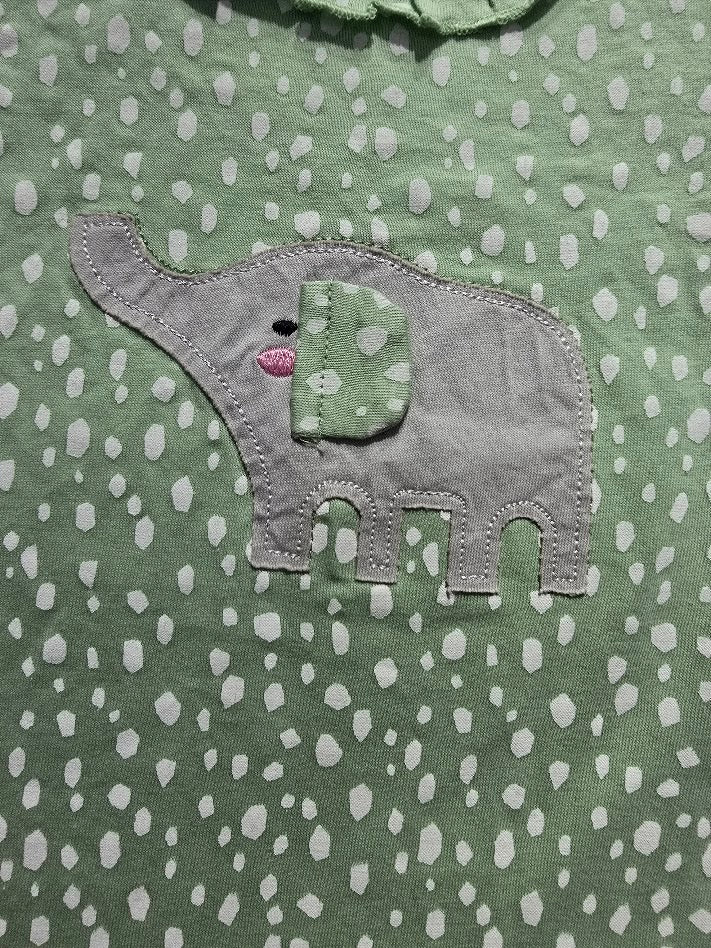 Baby's shorts set - elephant