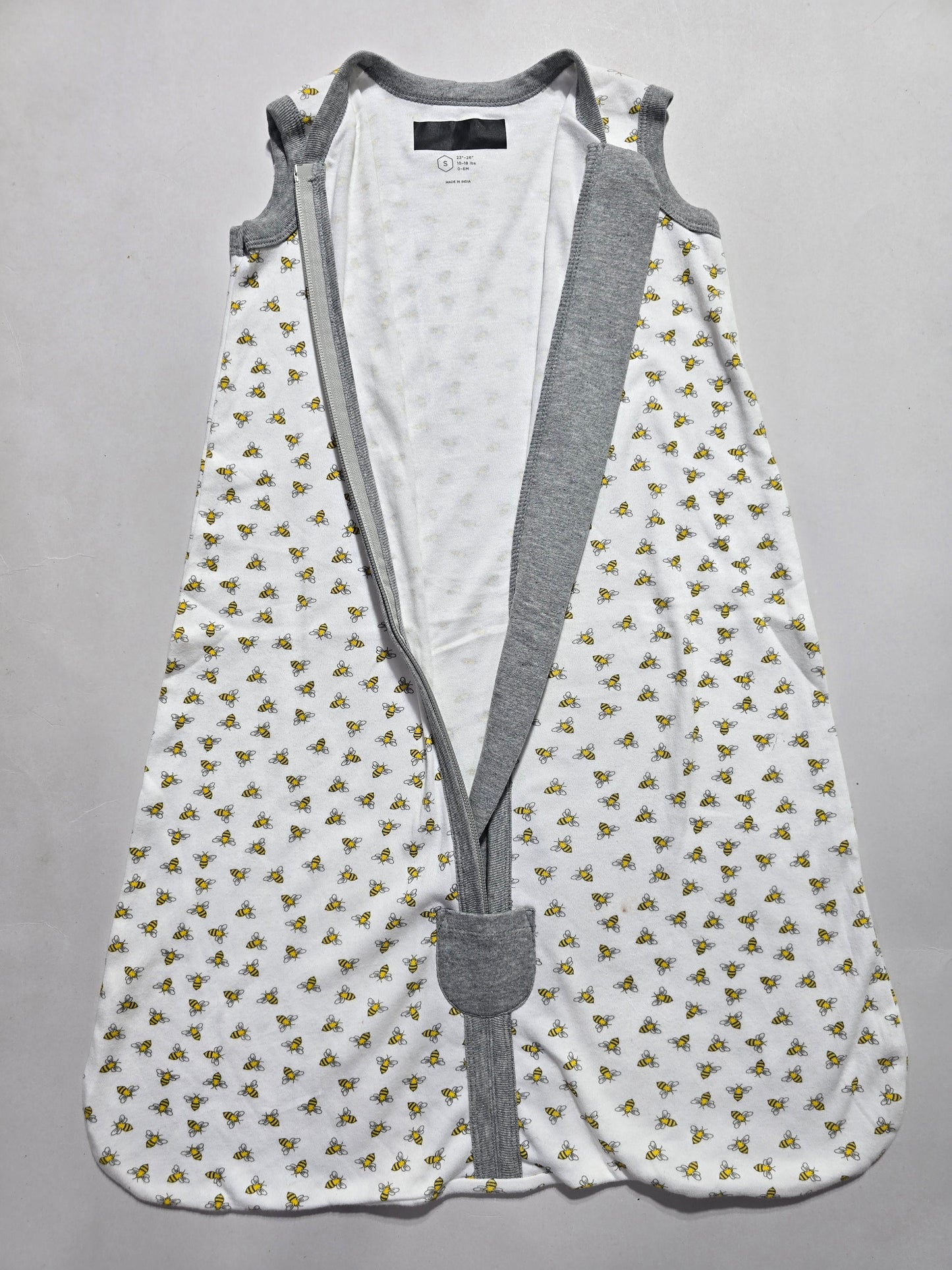 Baby's sleeping bag - bees