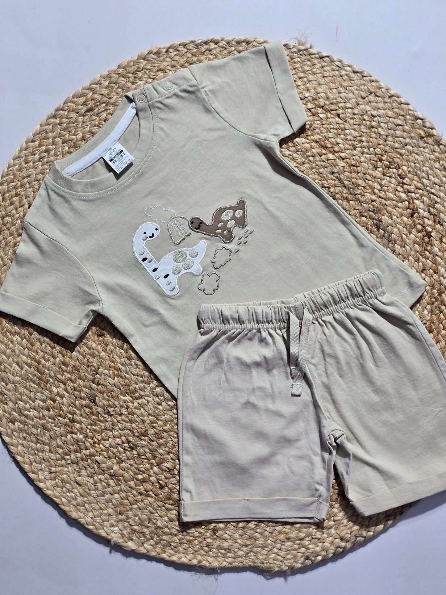 Baby's shorts set - beige dino