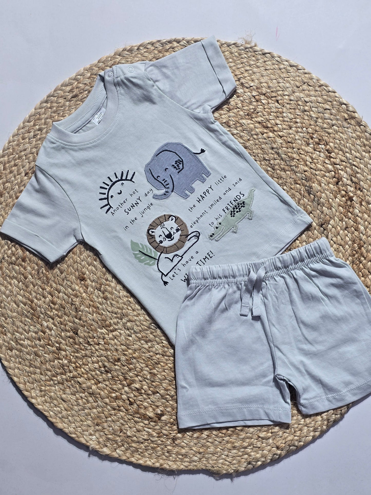 Baby's shorts set - ele/lion