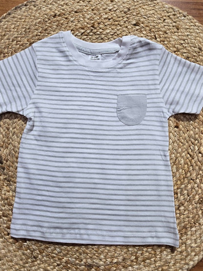 Baby's t-shirt - grey stripes