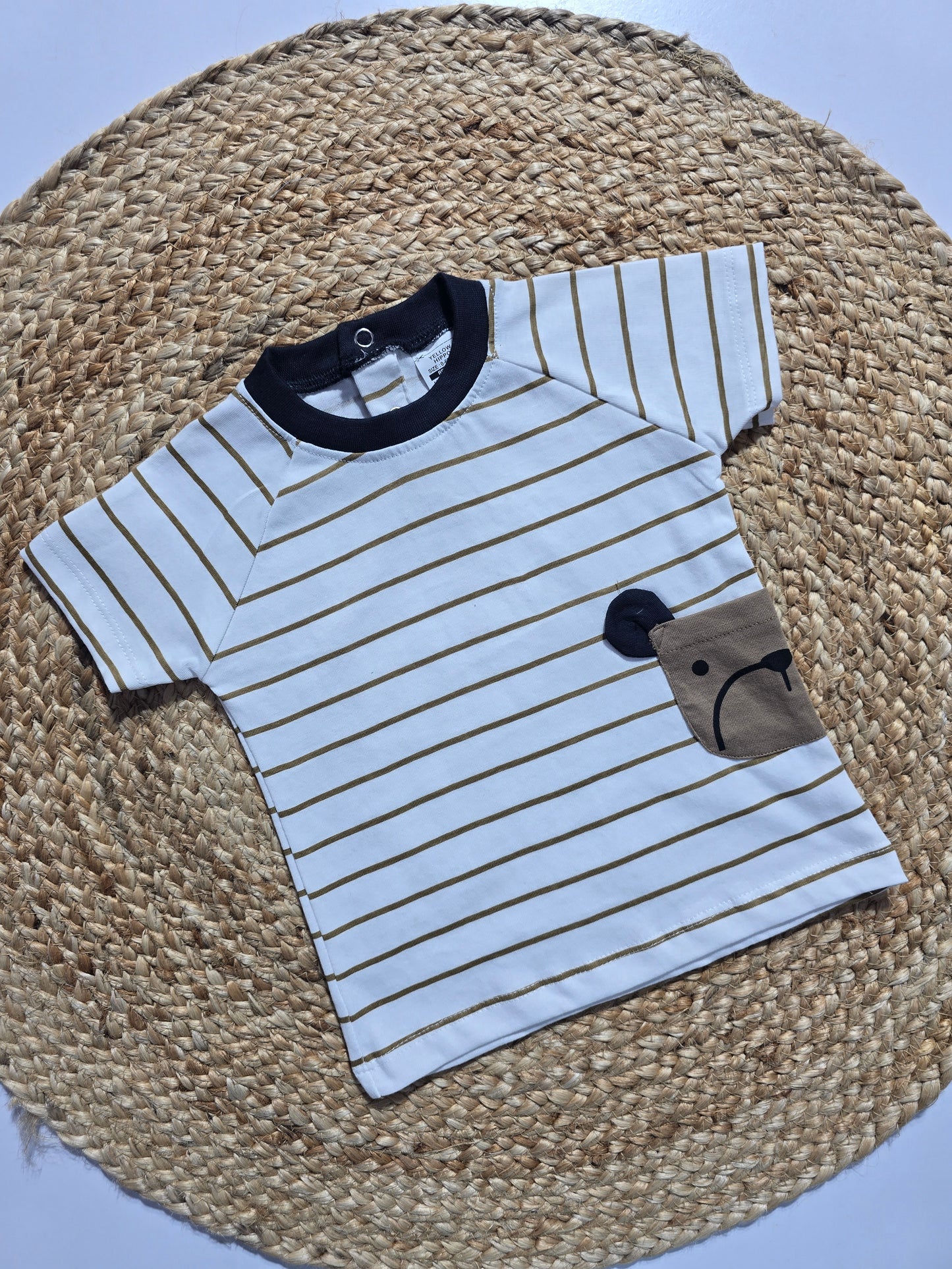 Baby's t-shirt - brown line