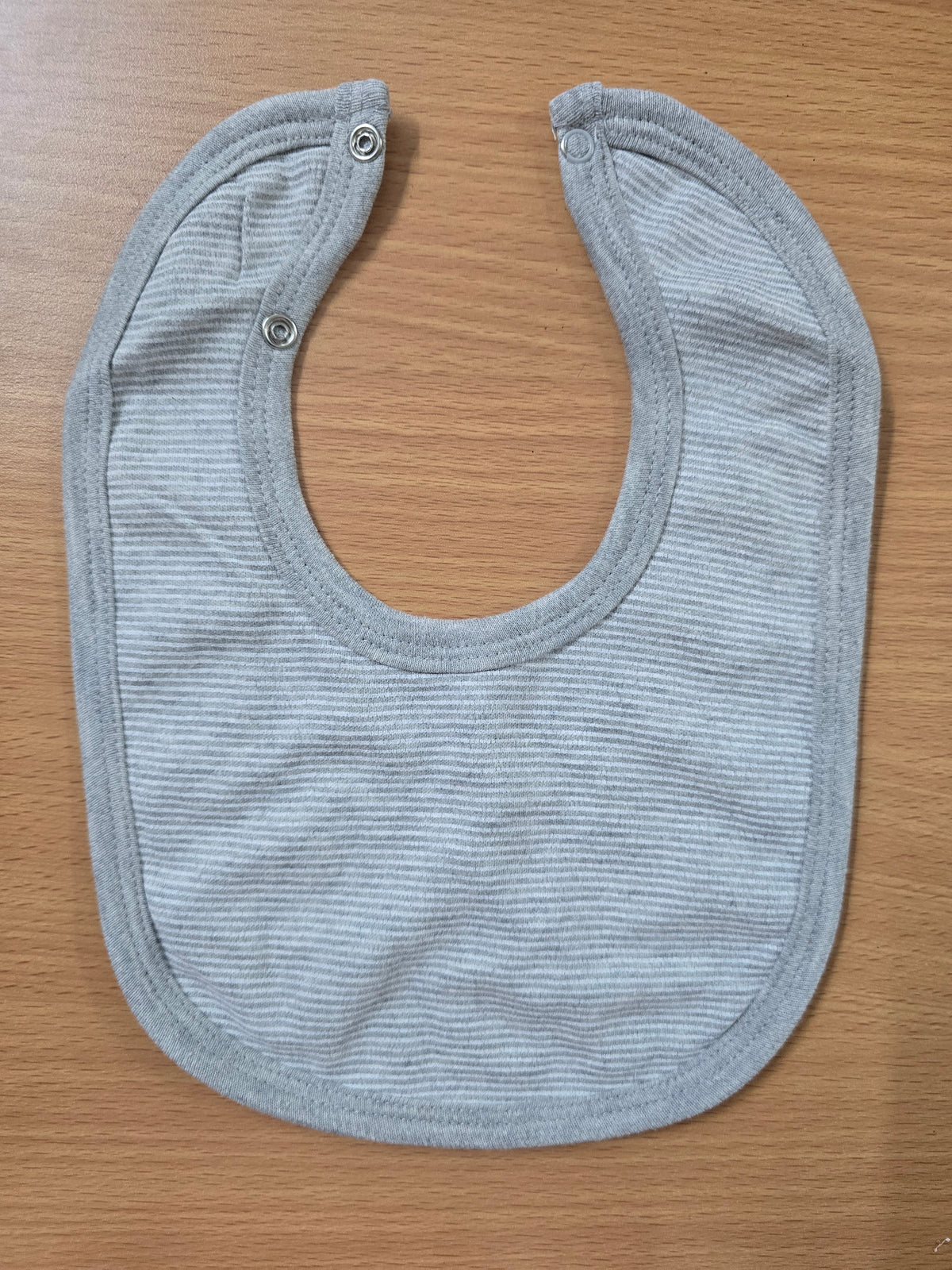 Baby's bibs - grey line
