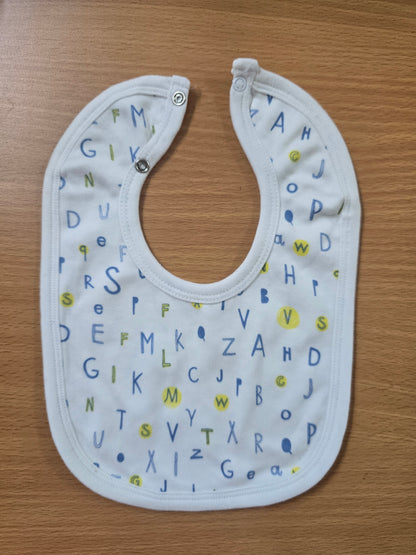 Baby's bibs - letters