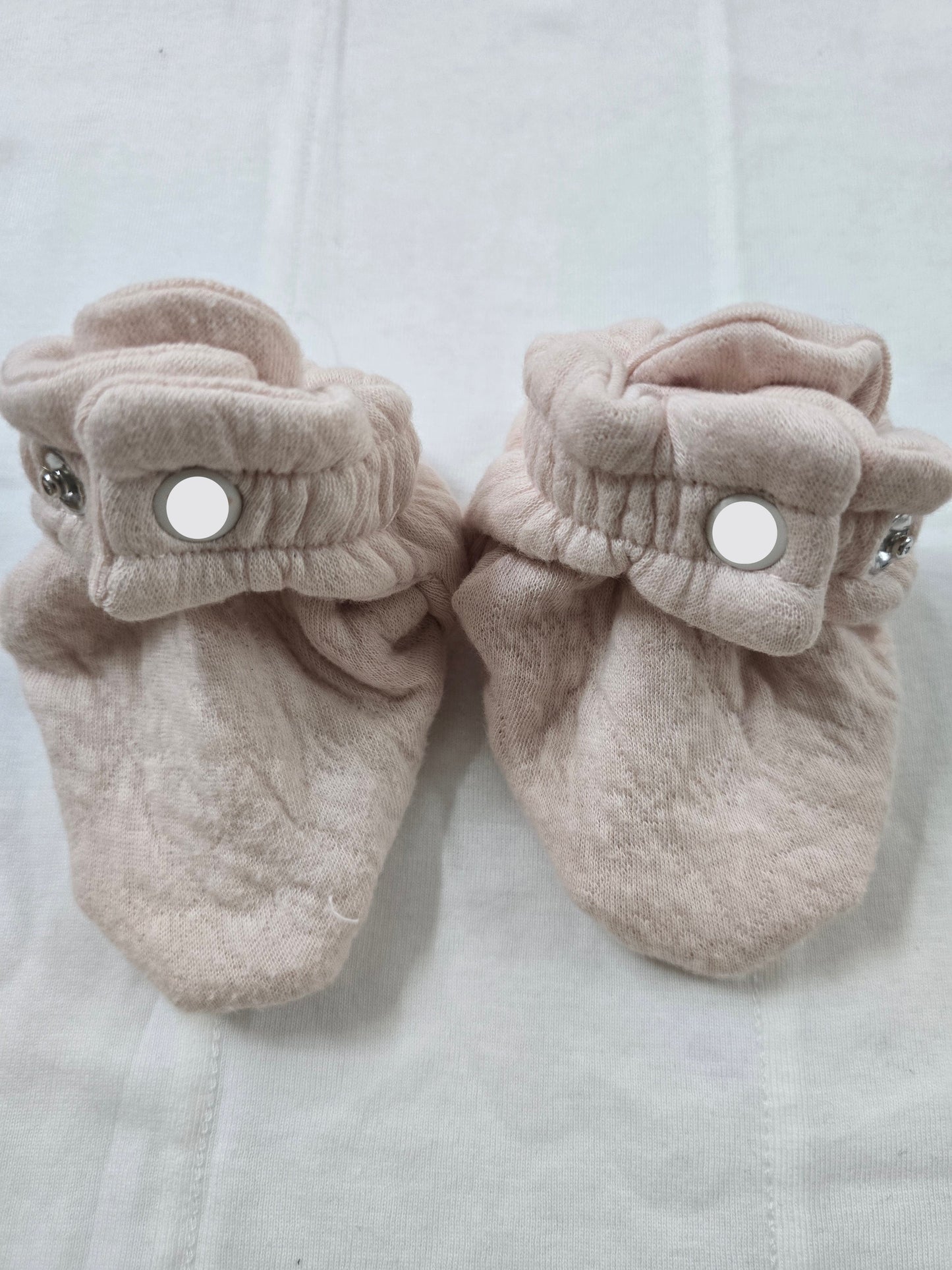 Baby's booties – pastel pink