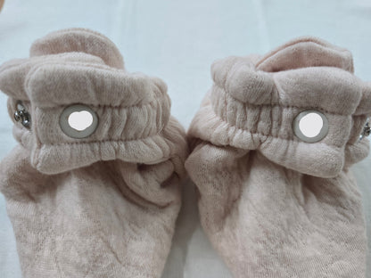 Baby's booties – pastel pink