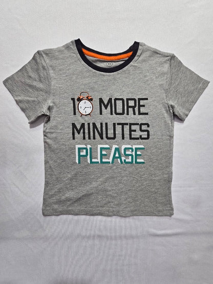 Girl's t-shirt - ten minutes