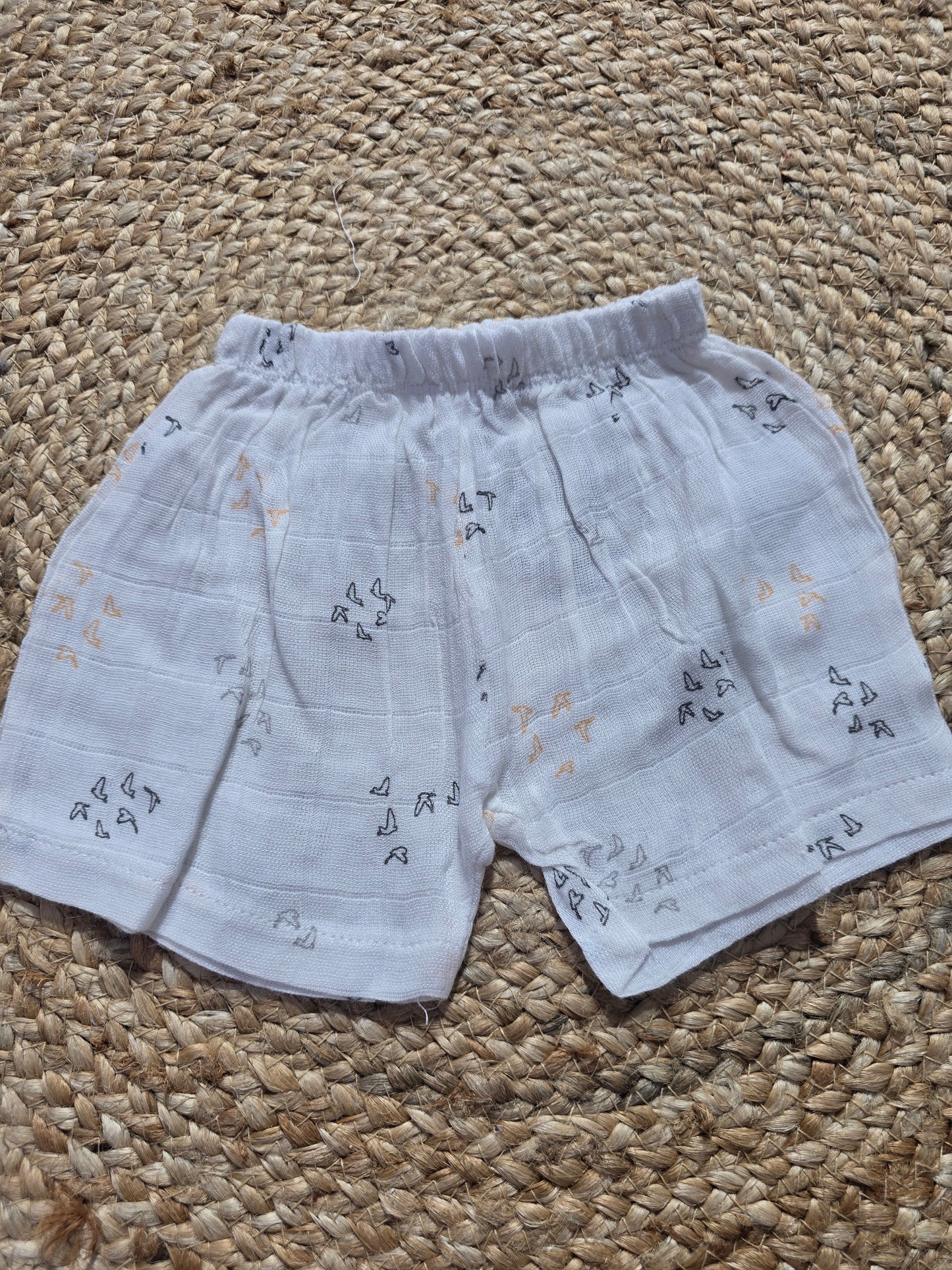 Baby's muslin shorts - birds
