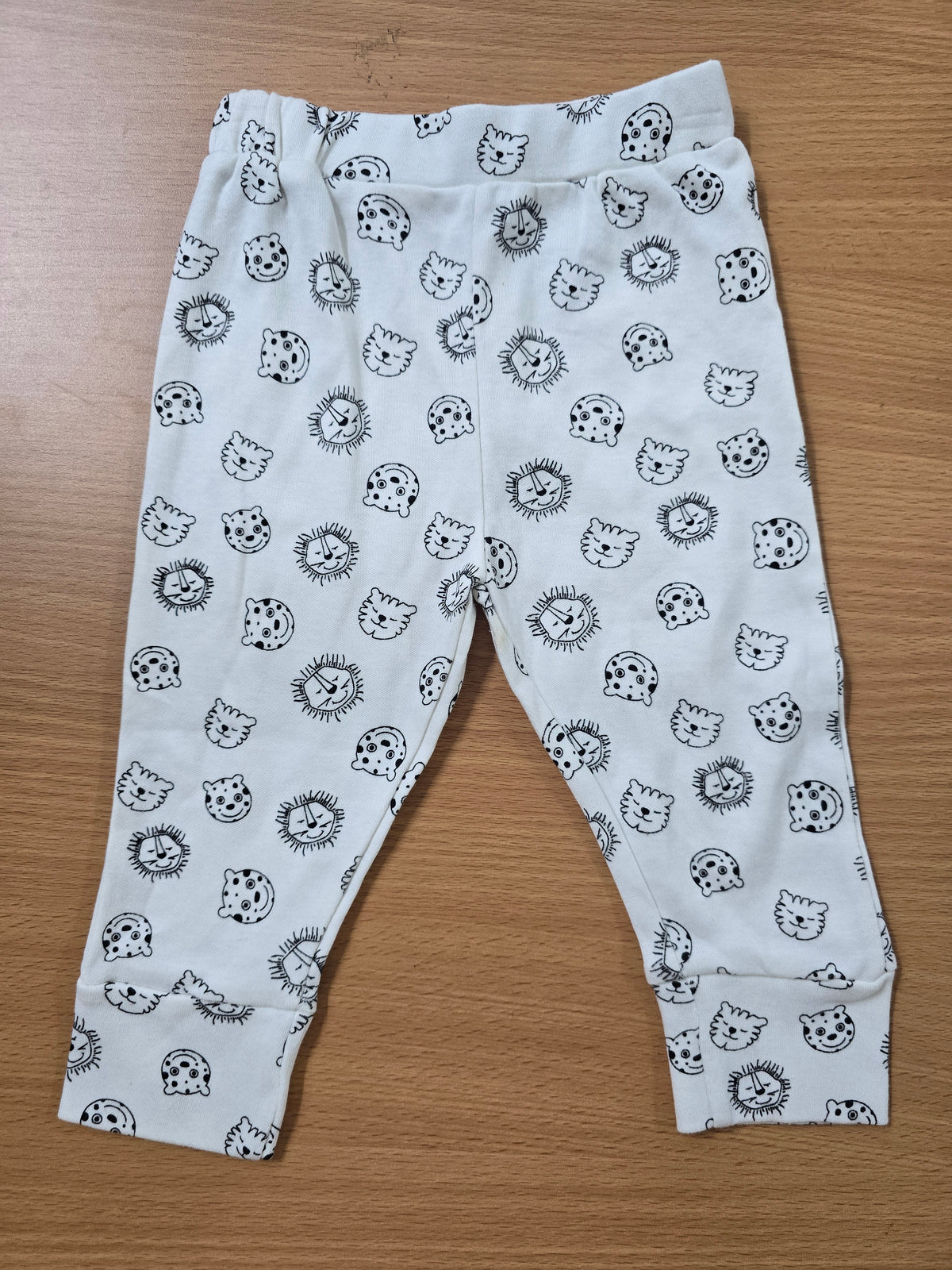 Baby's pants - faces
