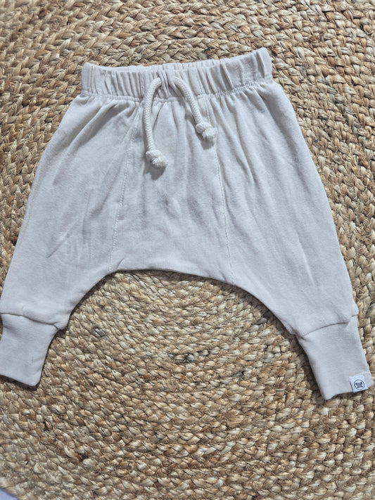 Baby's diaper pants - half white