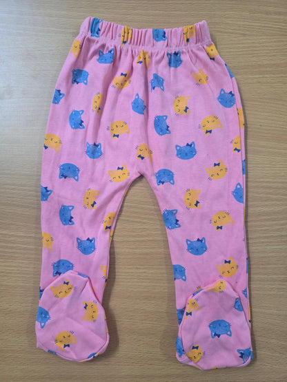Baby's pants with attached shoe - pink cats