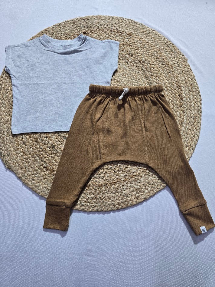 Baby's diaper pant set - grey