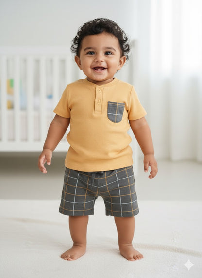 Baby's shorts set
