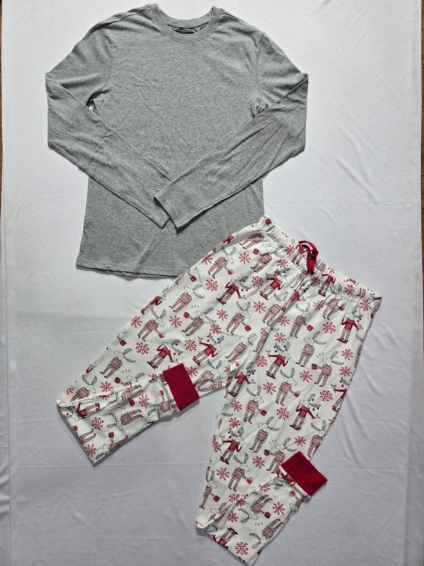 Women's pant set - grey cup deer